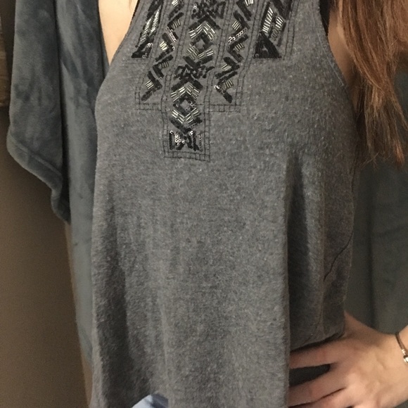 Top - Picture 2 of 6